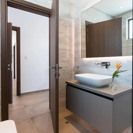 Vivo Mare Beachfront Villas- Blue Diamond * Aya Napa