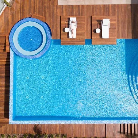 Villa Vivo Mare Beachfront Villas- Blue Diamond *