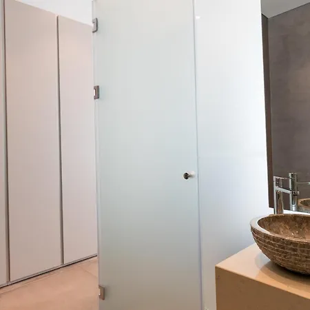 Vivo Mare Beachfront Villas- Blue Diamond