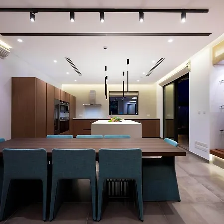 Vivo Mare Beachfront Villas- Blue Diamond *