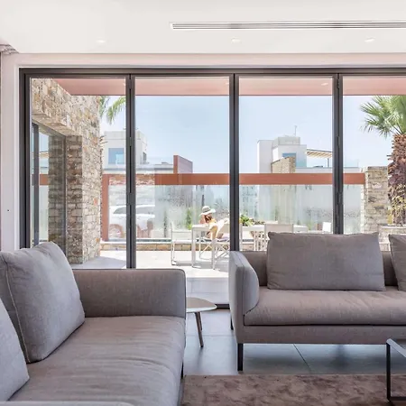 Vivo Mare Beachfront Villas- Blue Diamond